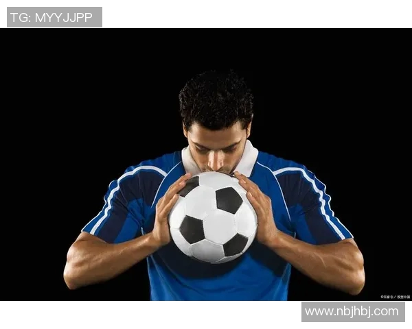 姓楚的足球明星有哪些成就与影响力值得关注的球员分析